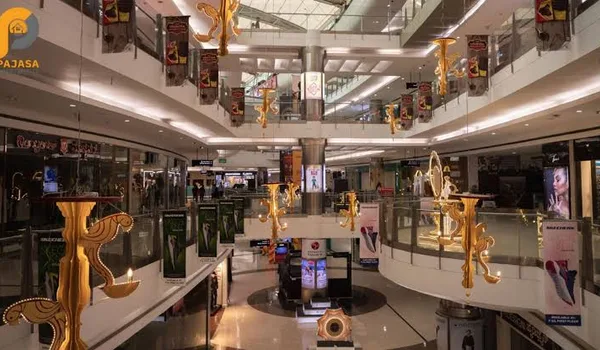 Features of Shopping Centres near Sobha Wisteria is Airport retail